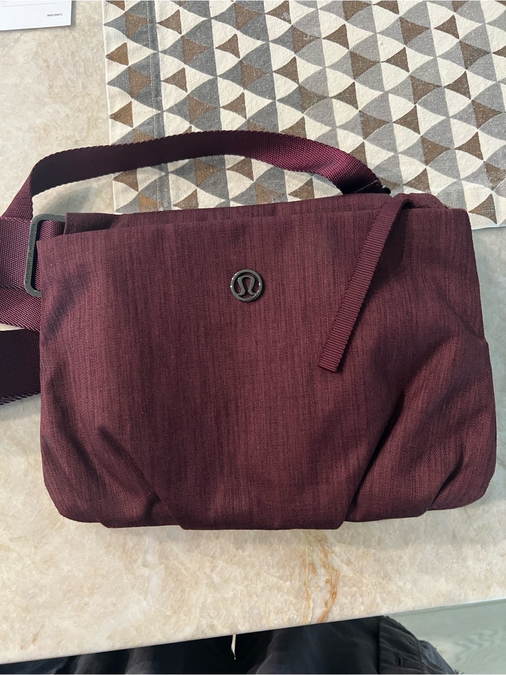 Lululemon essential yoga mat carrier & bag. NWOT - Picture 2 of 6